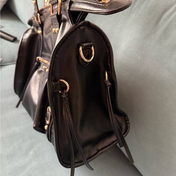 NWT) Black shoulder/satchel/hand bag - Picture 8 of 8